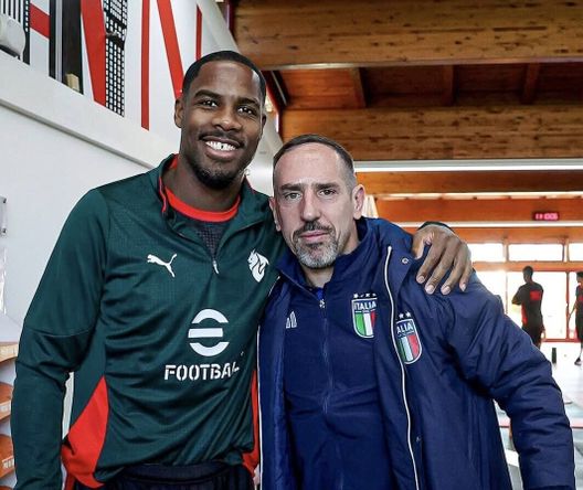 Fonte: social AC Milan Milan Maignan Ribery