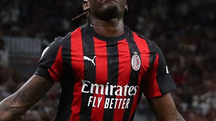 Leao sicuro: 'Tra Milan e Inter? Milan cento volte. E vi spiego anche il perché'