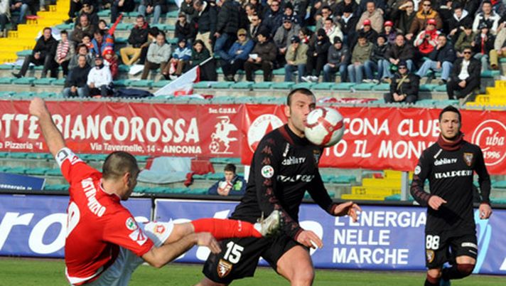 Il tabellone del mercato di B - immagine 1