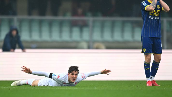 VERONA, ITALY - FEBRUARY 23: Nicol Zaniolo of Fiorentina reacts during the Serie A match between Verona and Fiorentina at Stadio Marcantonio Bentegodi on February 23, 2025 in Verona, Italy. (Photo by Alessandro Sabattini/Getty Images) Non c’è tempo, venerdì arriva il Lecce: il campionato viola si decide lì - immagine 1