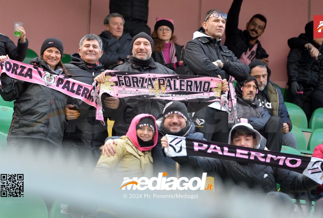 FOTOTIFO Palermo-Modena 4-2, gli scatti ai tifosi al “Renzo Barbera” (GALLERY) - immagine 30