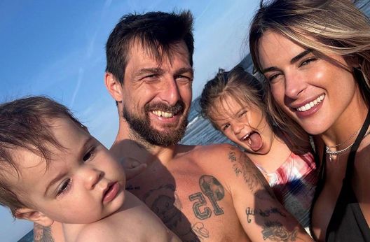 Acerbi in convalescenza, la moglie Claudia si gode le vacanze: fan impazziti per il suo post- immagine 2