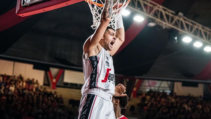 Basket LBA – La Virtus batte Varese 81 a 69- immagine 1