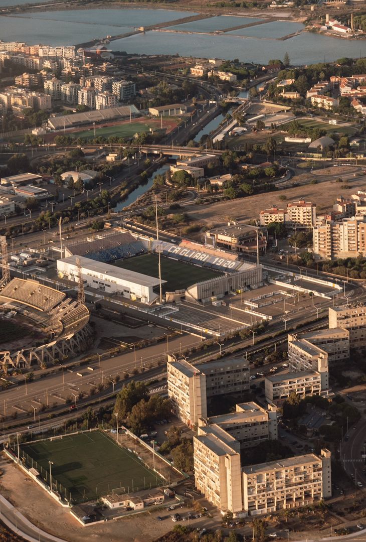 GALLERY Il Napoli è partito per Cagliari: sorrisi e concentrazione degli azzurri - immagine 6