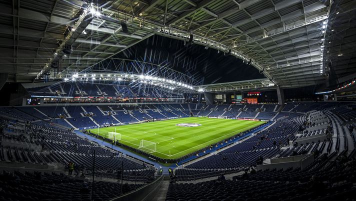 Portogallo, una domenica da dimenticare: due partite interrotte per atti violenti - immagine 1