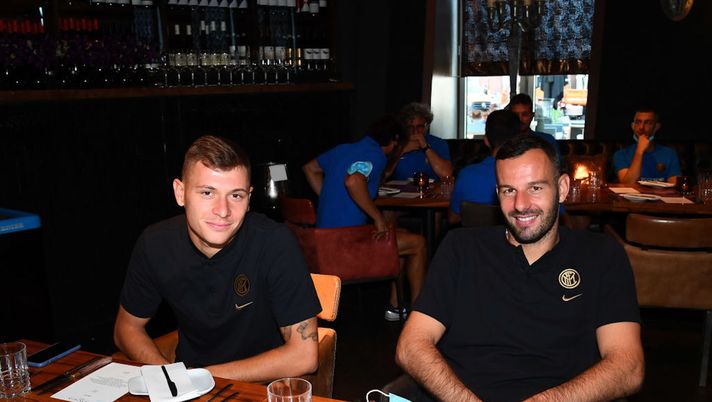 Handanovic, da Barella a Dumfries e Bastoni: grazie al capitano. E c’è anche il like di Cuadrado - immagine 1