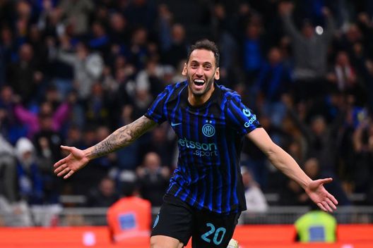 Romano: “L’Inter ha molto apprezzato una cosa di Calhanoglu. Tra rinnovo o addio a 0…”- immagine 2