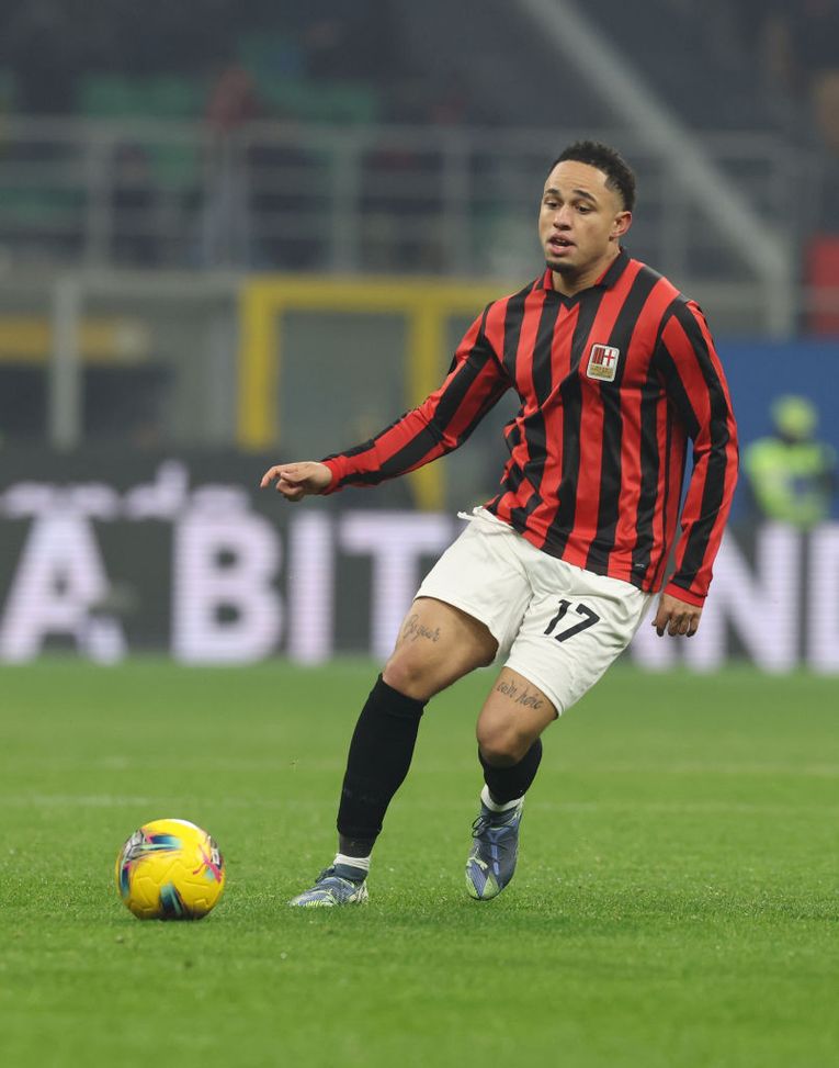 okafor-peso-foto-social-fisico-milan-napoli-news-polemica