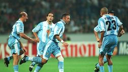 La Lazio ricorda Sinisa: “Biancoazzurro nel cuore e nei colori del cielo”