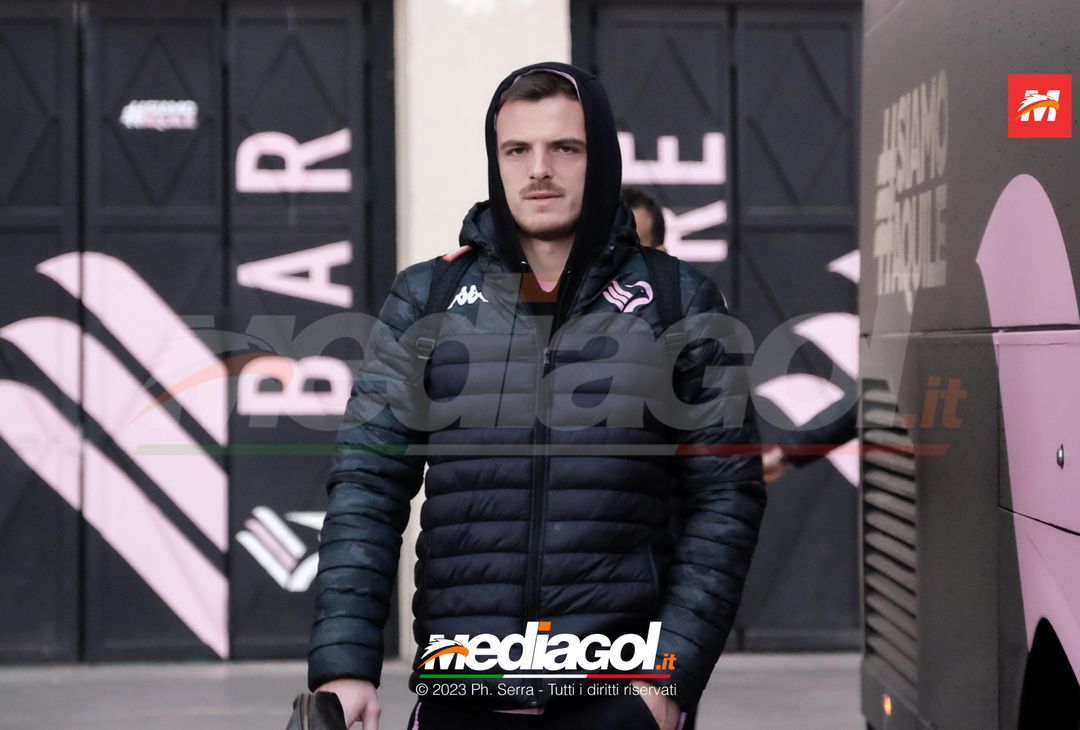 FOTO Pisa-Palermo, i rosanero in partenza dallo stadio “Renzo Barbera” (GALLERY) - immagine 17