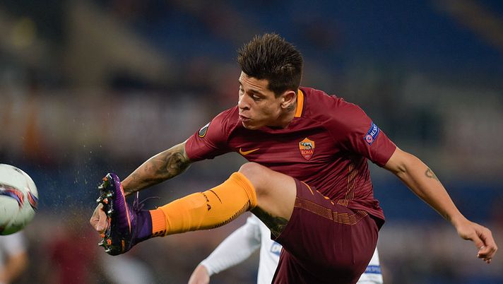 ROME, ITALY - NOVEMBER 24:  AS Roma player Manuel Iturbe in action during the UEFA Europa League match between AS Roma and FC Viktoria Plzen at Olimpico Stadium on November 24, 2016 in Rome, .  (Photo by Luciano Rossi/AS Roma via Getty Images)  Girovago Iturbe: già in otto squadre a 23 anni - immagine 1