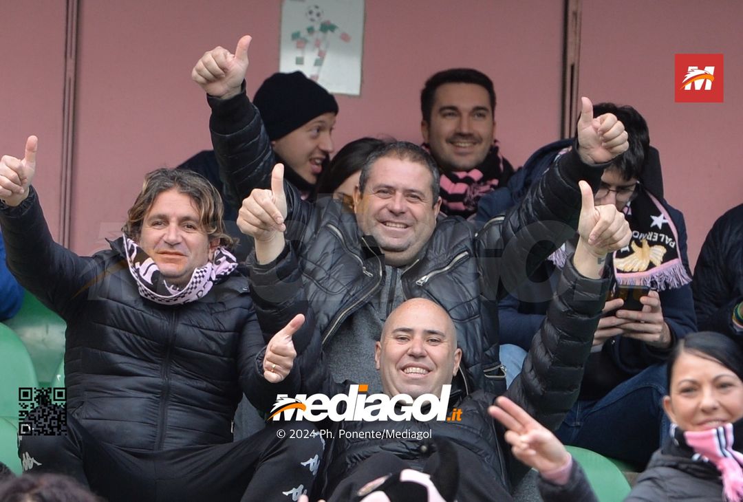 FOTOTIFO Palermo-Modena 4-2, gli scatti ai tifosi al “Renzo Barbera” (GALLERY) - immagine 39
