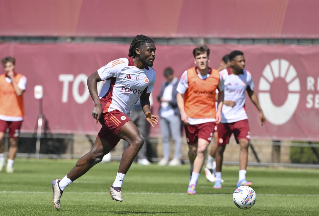 Trigoria, allenamento mattutino a due giorni da Roma-Juventus – FOTO GALLERY - immagine 19