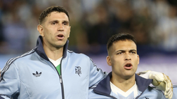 Romano: “Dibu Martinez-Inter, cosa mi risulta! So che il club per la porta studia anche…”