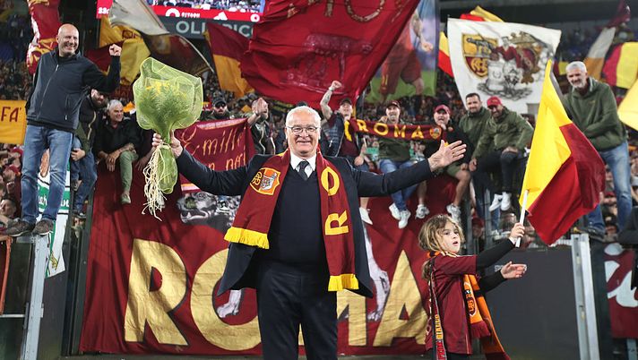 I tifosi della Roma abbracciano Ranieri: “Fategli una statua in Campidoglio” - immagine 1