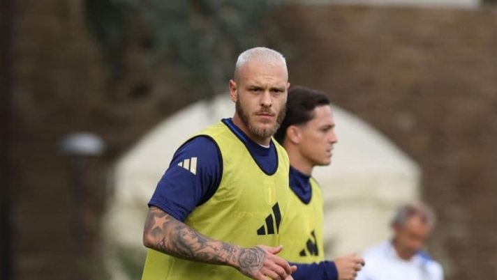 Italia, un bimbo chiede la maglia a Dimarco: “Mi chiamo Federico e tifo Inter” - immagine 1