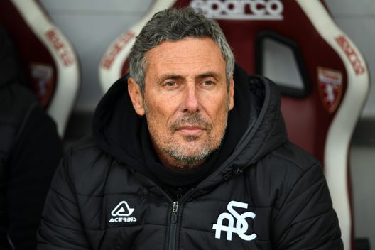 TURIN, ITALY - JANUARY 15: Luca Gotti, Head Coach of Spezia Calcio, looks on prior to the Serie A match between Torino FC and Spezia Calcio at Stadio Olimpico di Torino on January 15, 2023 in Turin, Italy. (Photo by Valerio Pennicino/Getty Images)