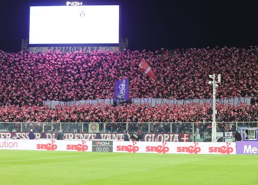 FOTO – La coreografia: “Il grido di battaglia della città di Firenze” - immagine 1