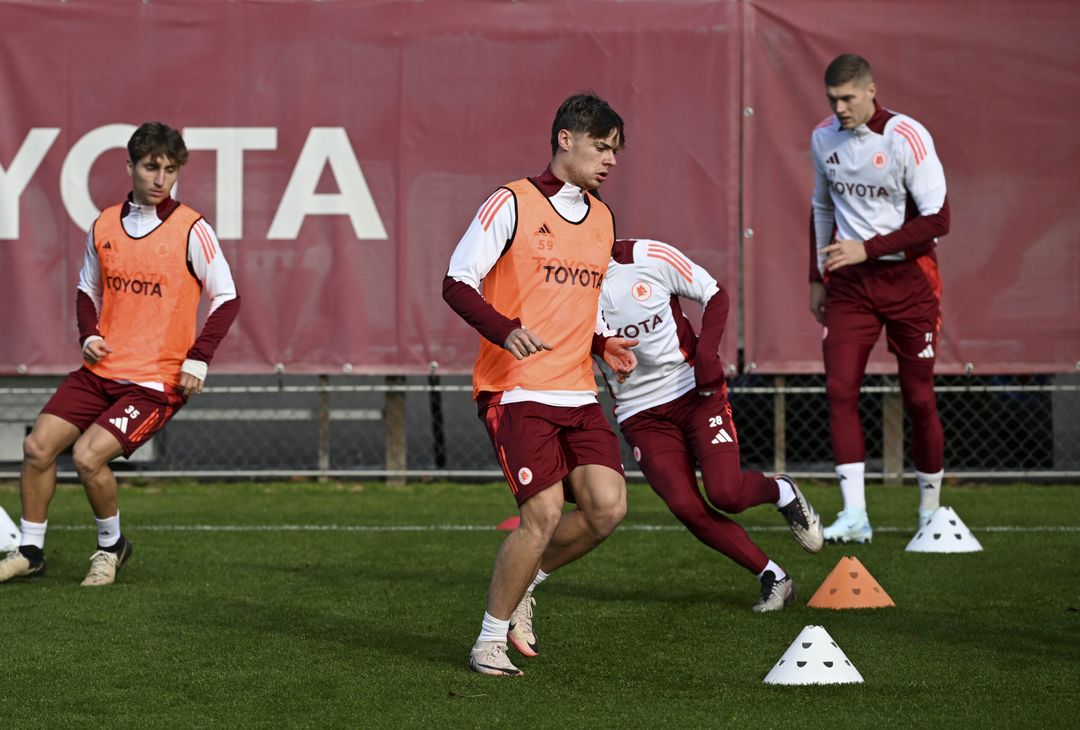 Trigoria, la ripresa dopo la vittoria contro il Lecce – FOTO GALLERY - immagine 27
