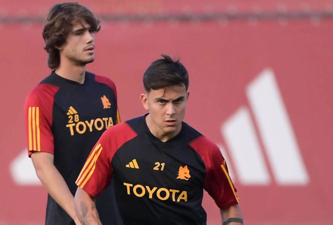 Roma, la ripresa degli allenamenti: ci sono Dybala e Renato Sanches – FOTO GALLERY - immagine 11