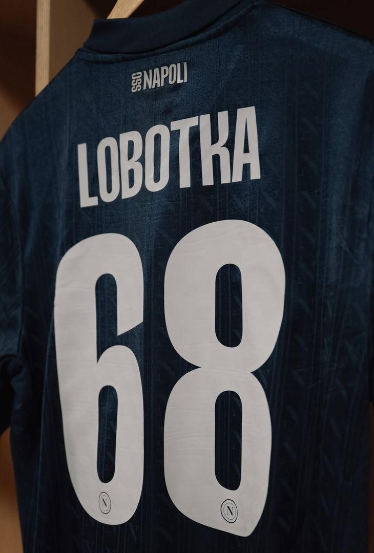 Tutto pronto nello spogliatoio del Napoli per il Copenaghen