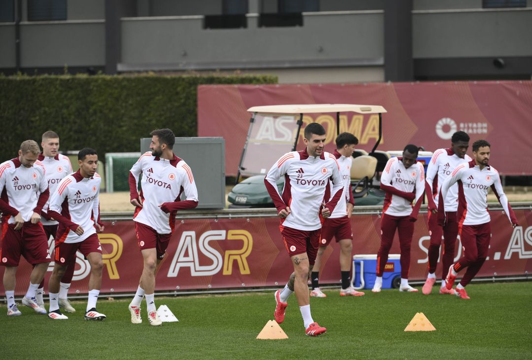 Trigoria, l’allenamento a due giorni dal Venezia – FOTO GALLERY- immagine 1