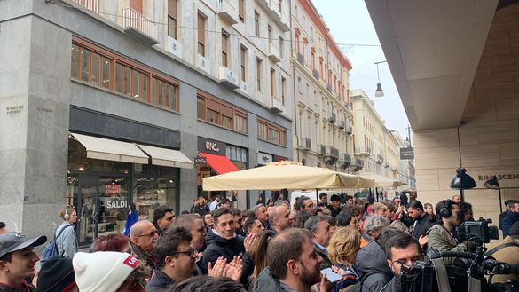 Torino, svelata la maglia “Fujin10 Limited Edition” alla Rinascente- immagine 2