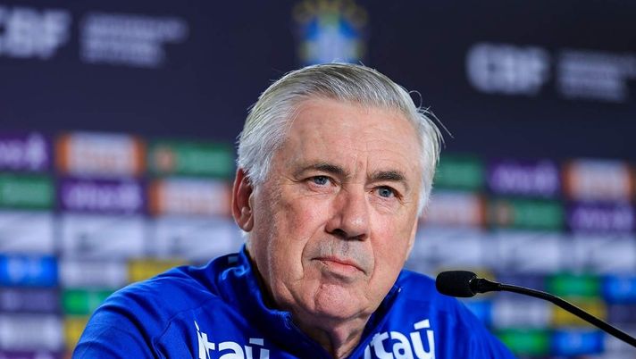 Giornalista giapponese intervista Ancelotti in portoghese: la reazione | VIDEO