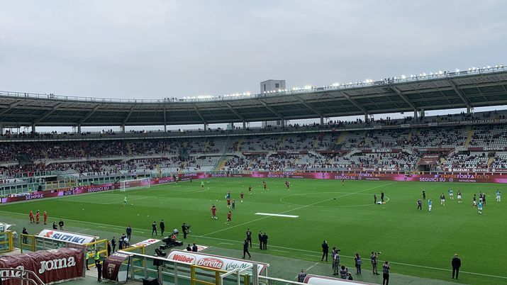 Torino-Juventus, le ultime dai campi: granata in campo per il riscaldamento - immagine 1