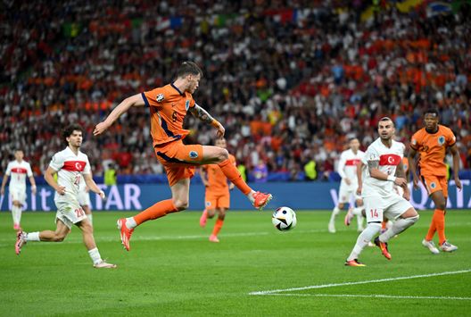 EURO2024 – L’Olanda vola in semifinale 20 anni dopo: Turchia battuta 2-1. In gol de Vrij- immagine 2
