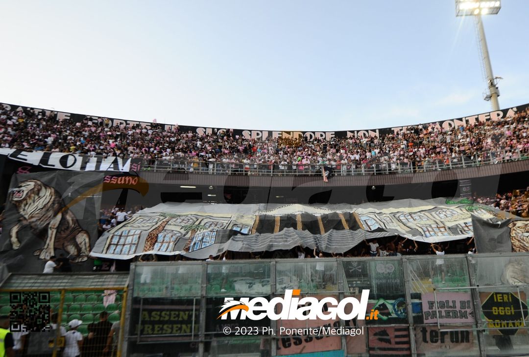 FOTO Palermo-Feralpisalò 3-0, 4ª giornata Serie B 2023-2024 (GALLERY) - immagine 64