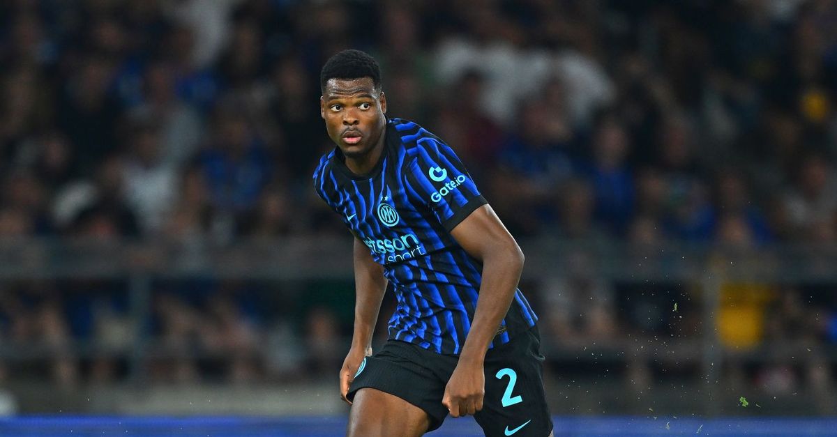 Inter, senti Dumfries: "Ho sempre voluto restare. La concorrenza ti migliora"