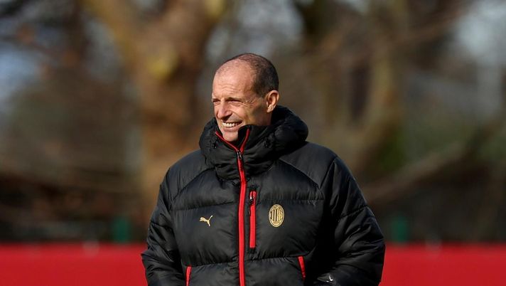 Massimiliano Allegri (allenatore AC Milan), qui durante una seduta di allenamento dei rossoneri a Milanello | Milan News (Getty Images) Lazio-Milan, probabili formazioni: coppia inedita per Allegri. Che sorpresa in difesa