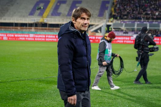 GERMOGLI PH: 4 GENNAIO 2025 FIRENZE STADIO ARTEMIO FRANCHI SERIE A FIORENTINA VS NAPOLI NELLA FOTO CONTE conte