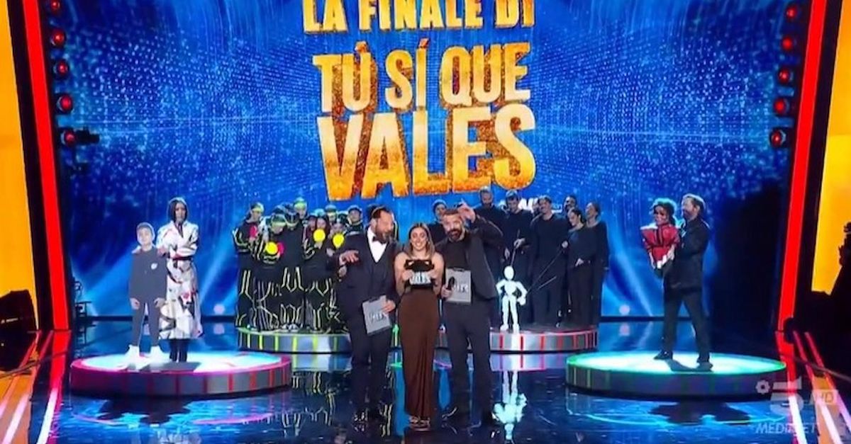 Auditel, la finalissima di Tu si que Vales batte ancora Ballando con le Stelle Auditel, la finalissima di Tu si que Vales batte ancora Ballando con le Stelle