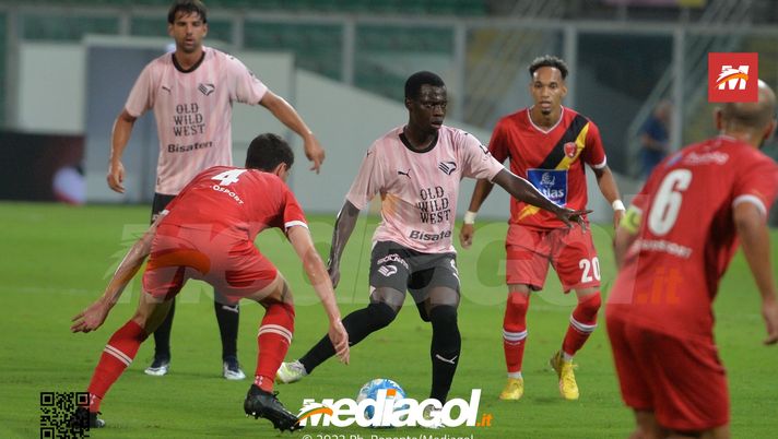 Palermo, Gomes: “Tifosi rosa top, rimonta ok con Spezia. Felice per Stulac, Lecco…”  Palermo calcio