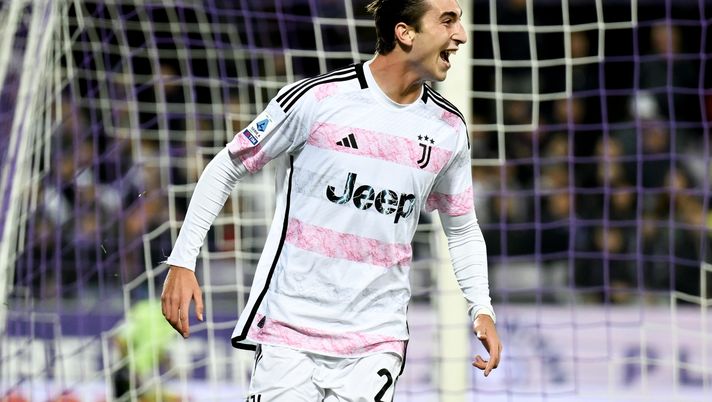 FLORENCE, ITALY - NOVEMBER 5: Fabio Miretti of Juventus celebrates 0-1 goal during the Serie A TIM match between ACF Fiorentina and Juventus at Stadio Artemio Franchi on November 5, 2023 in Florence, Italy. (Photo by Daniele Badolato - Juventus FC/Juventus FC via Getty Images) Su Miretti irrompe il Bologna. Gazzetta: “Il piano dei rossoblu” - immagine 1