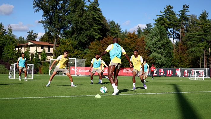 CAIRATE, ITALY - SEPTEMBER 10: Fikayo Tomori of AC Milan in action during an AC Milan training session at Milanello on September 10, 2025 in Cairate, Italy. (Photo by Giuseppe Cottini/AC Milan via Getty Images)  Leao
