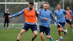 Lazio, cinque nomi per due posti: ecco chi potrebbe partire fra i terzini