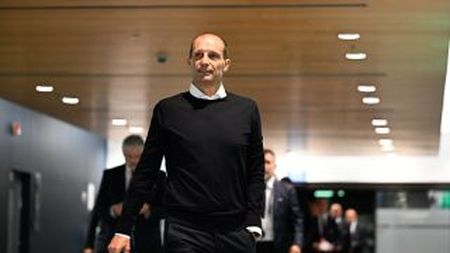 HAIFA, ISRAEL - OCTOBER 11: Head coach of Juventus Massimiliano Allegri arrives at the stadium prior to the UEFA Champions League group H match between Maccabi Haifa FC and Juventus at Sammy Ofer Stadium on October 11, 2022 in Haifa, Israel. (Photo by Daniele Badolato - Juventus FC/Juventus FC via Getty Images) ALLEGRI STAGIONE FANTASMA