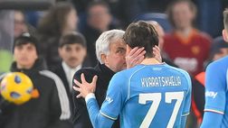 Roma-Napoli, furia Mourinho con Kvaratskhelia: “Basta… basta”. Poi l’abbraccio