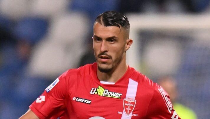 REGGIO NELL'EMILIA, ITALY - MAY 19: Dany Mota of AC Monzaia during the Serie A match between US Sassuolo and AC Monza at Mapei Stadium - Citta' del Tricolore on May 19, 2023 in Reggio nell'Emilia, Italy. (Photo by Alessandro Sabattini/Getty Images) Monza in crisi assoluta, cosa fare con Dany Mota al fantacalcio: istruzioni per l’uso - immagine 1