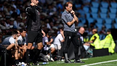 VIGO, SPAIN - AUGUST 13: Jagoba Arrasate, Head Coach of CA Osasuna, looks on during the LaLiga EA Sports match between Celta Vigo and CA Osasuna at Estadio Balaidos on August 13, 2023 in Vigo, Spain. (Photo by Octavio Passos/Getty Images)