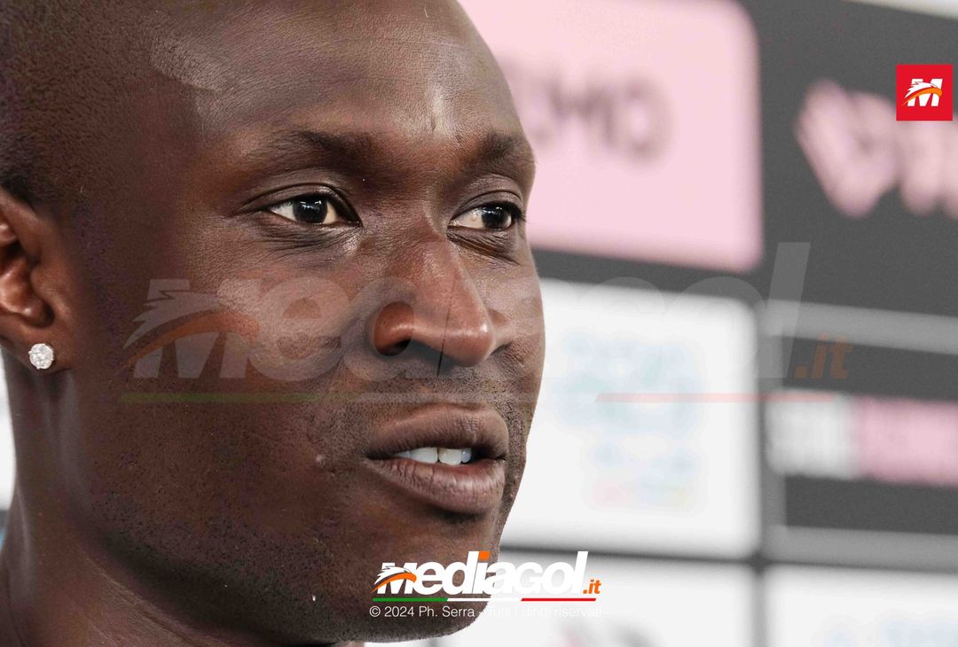 FOTO PALERMO, la presentazione di Alfred Gomis in conferenza (Gallery) - immagine 9
