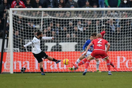 La Spezia, Italia - 23 gennaio 2023: Daniele Verde segna in un derby tra Spezia e Sampdoria. (Foto di Alessandro Sabattini/Getty Images) Spezia-Sampdoria, i calciatori con più gol segnati nel derby ligure- immagine 2
