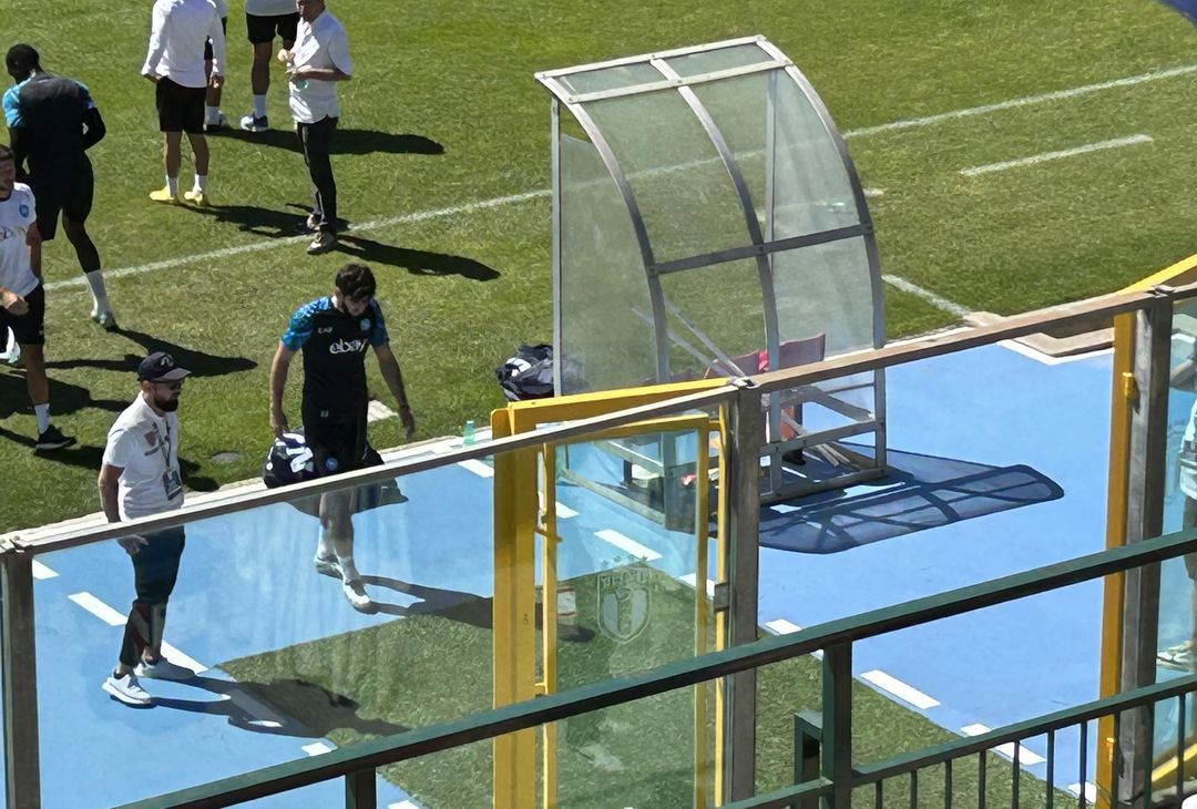 GALLERY Rientro graduale per Kvara: prima si allena in gruppo, poi salta la partitina - immagine 4