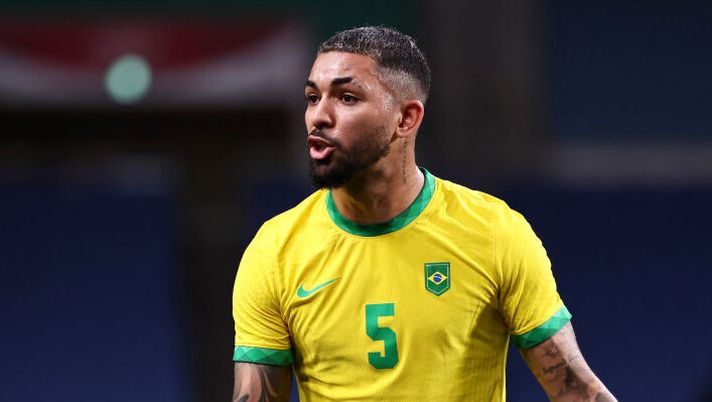 SAITAMA, JAPAN - JULY 31: Luiz Douglas #5 of Team Brazil reacts during the Men's Quarter Final between Brazil and Egypt on day eight of the Tokyo Olympic Games at Saitama Stadium on July 31, 2021 in Saitama, Japan. (Photo by Buda Mendes/Getty Images) Copa America, Brasile eliminato ai rigori dall’Uruguay: errore dal dischetto per Douglas Luiz - immagine 1