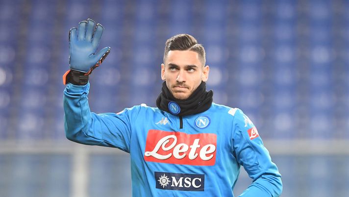 GENOA, ITALY - FEBRUARY 03: Alex Meret of Napoli during warm up prior to the Serie A match between UC Sampdoria and SSC Napoli at Stadio Luigi Ferraris on February 3, 2020 in Genoa, Italy. (Photo by SSC NAPOLI/SSC NAPOLI via Getty Images) Napoli