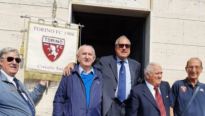 Bacigalupo ricordato a Vado Ligure: commemorazione con il nipote e il circolo soci Torino Fc 1906 Bacigalupo ricordato a Vado Ligure: commemorazione con il nipote e il circolo soci Torino Fc 1906 - immagine 1