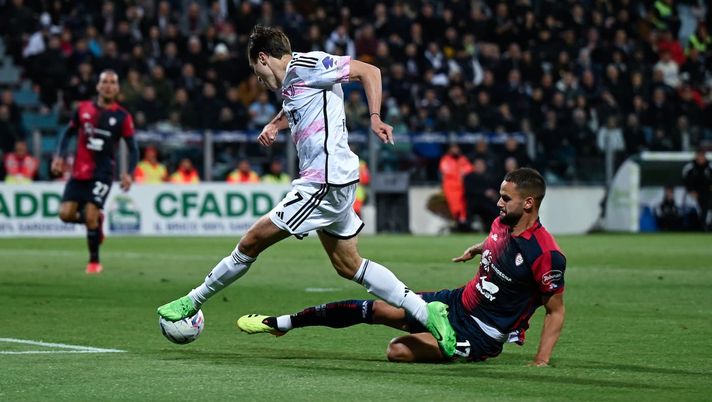 Un autogol a 3′ dalla fine salva la Juve: col Cagliari finisce 2-2 - immagine 1